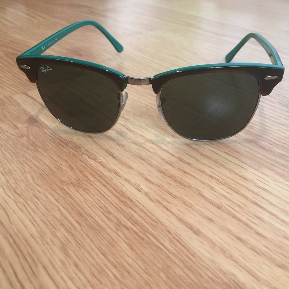 Teal/black ray ban club masters!
